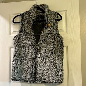 KU Boxer craft fur vest